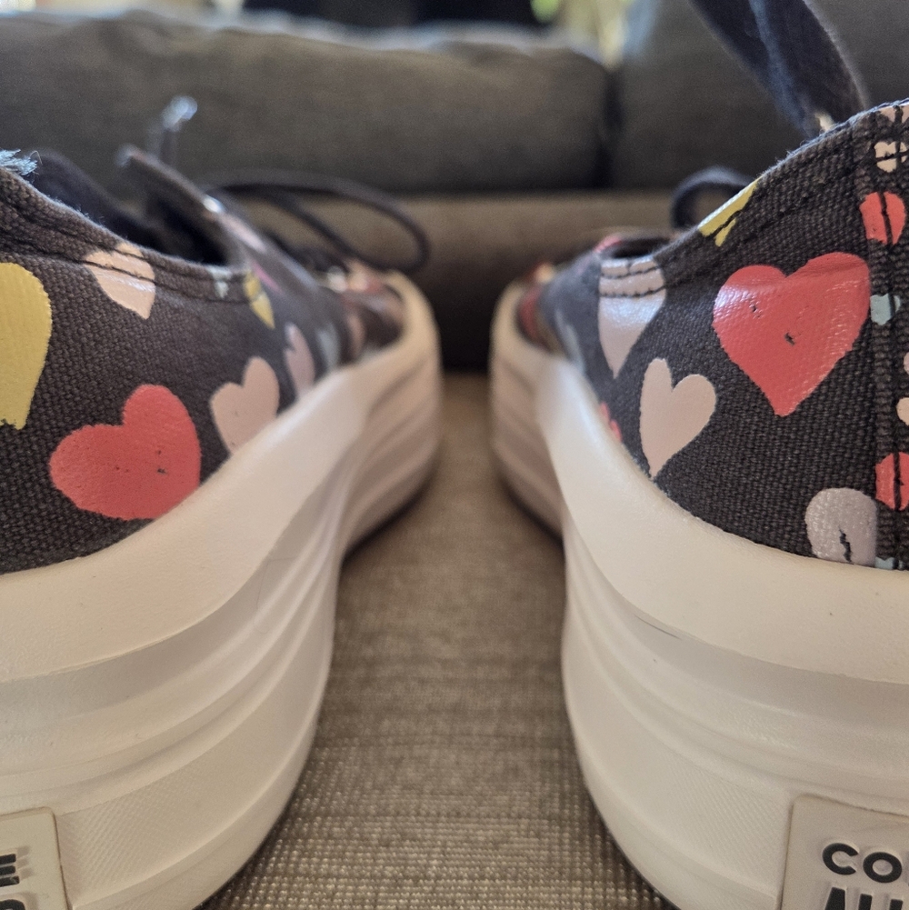 Heart Pattern Converse - image 8